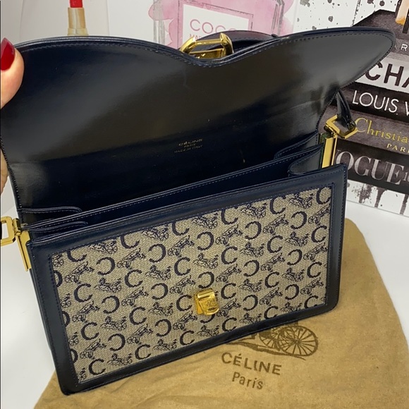 Sold✈️✈️✈️Celine shoulder bag - Picture 6 of 15